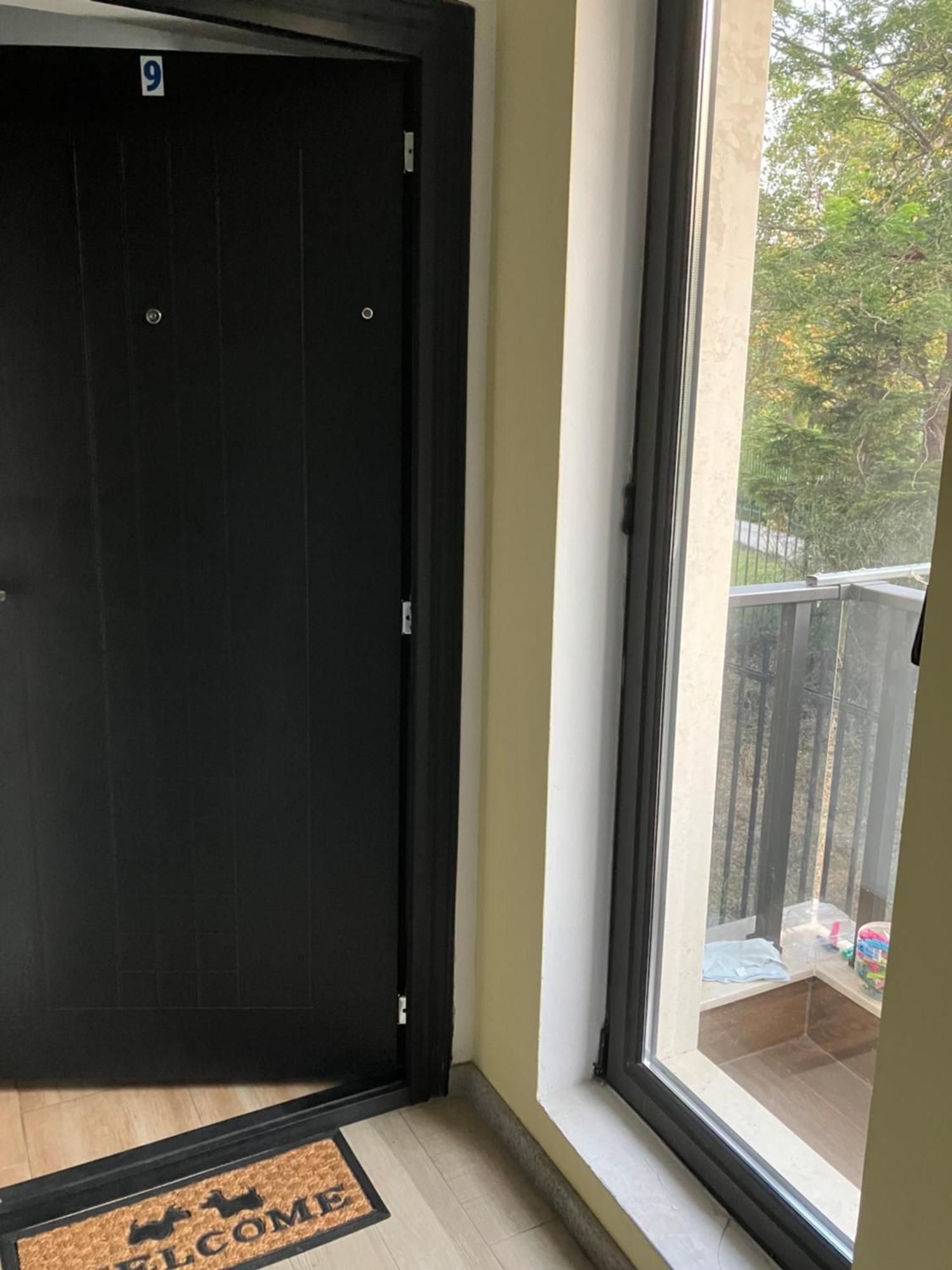 Zori Apartment