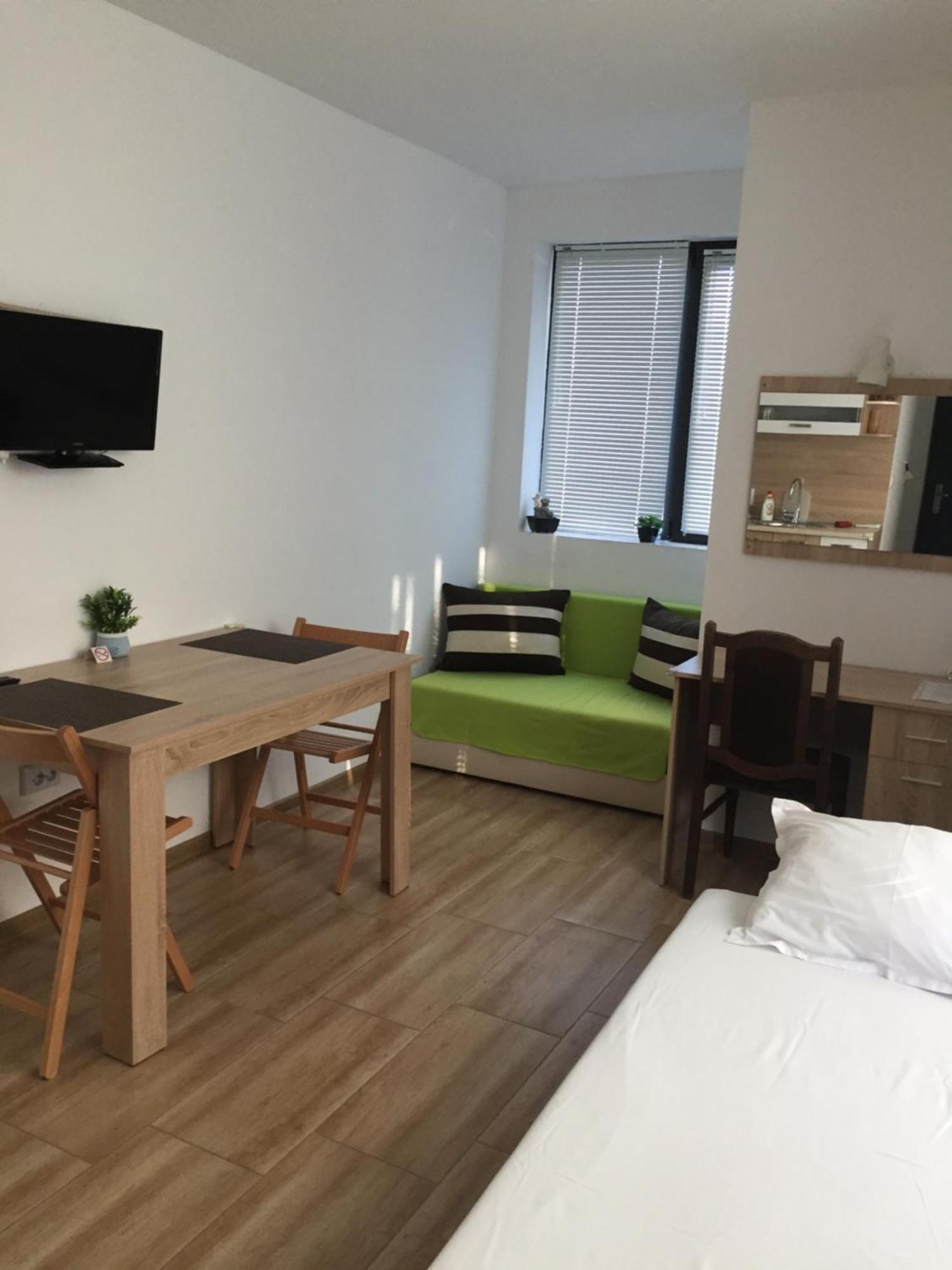 Apartment Zori *